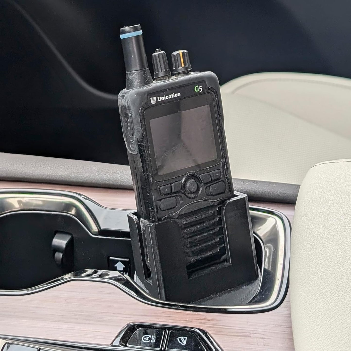 Soporte radio Unication G2-G5 inclinado coche camión