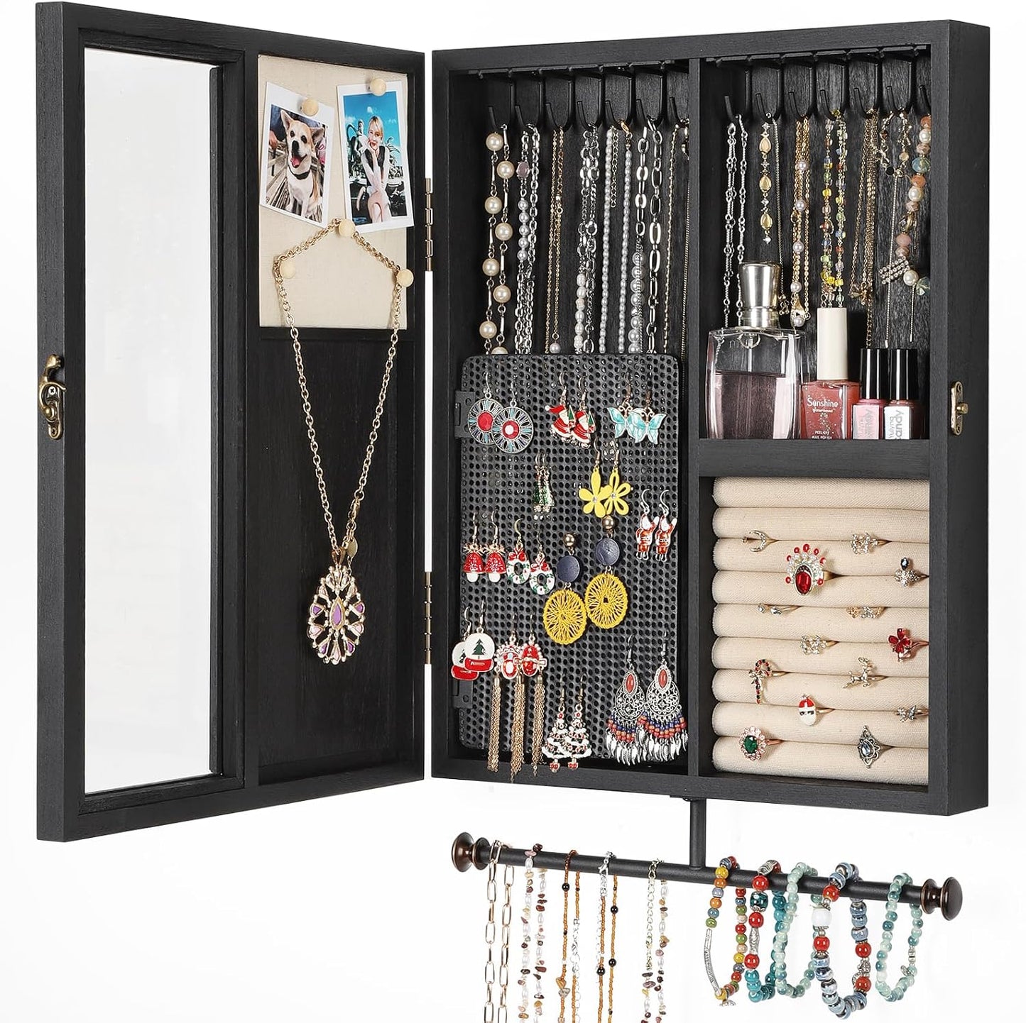 Organiz. joyas pared madera rústica
