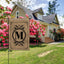Bandera jardín monograma M doble cara decoración