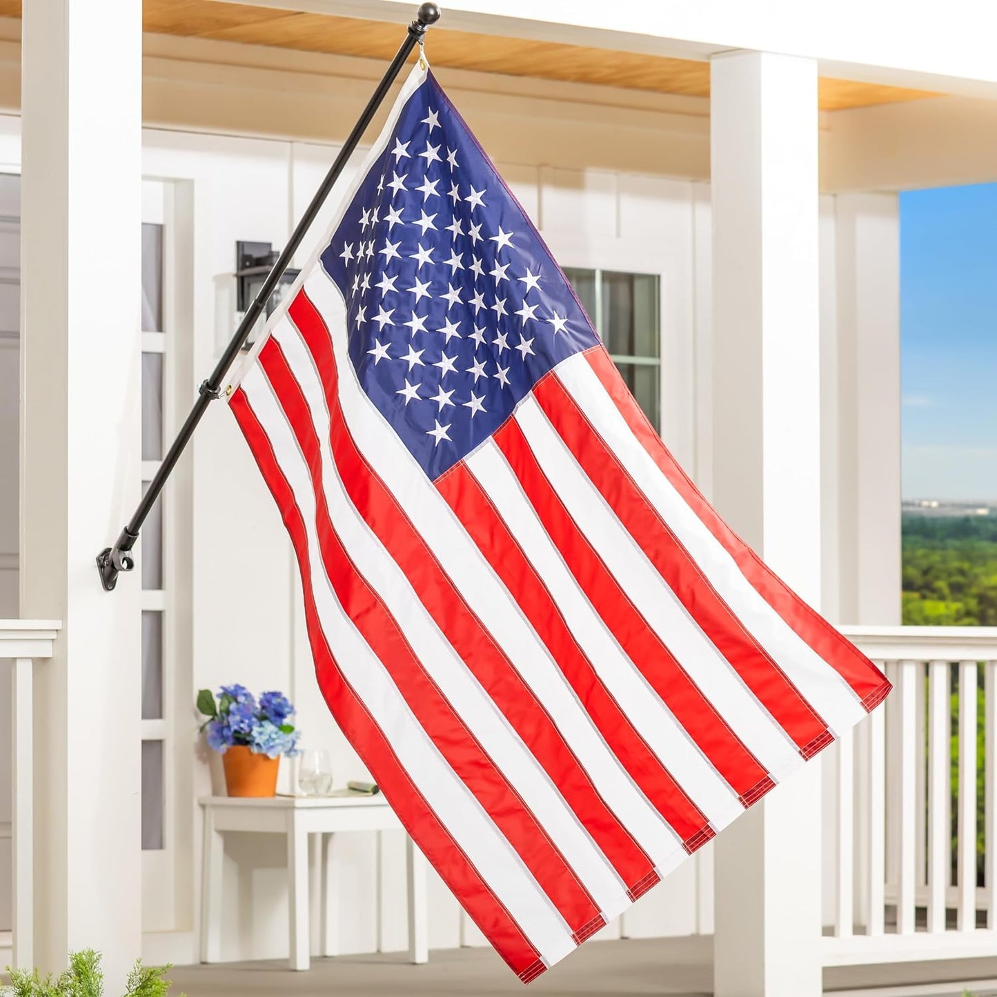 Bandera EE.UU. 3x5ft con 2 ojales estrellas y rayas bordadas