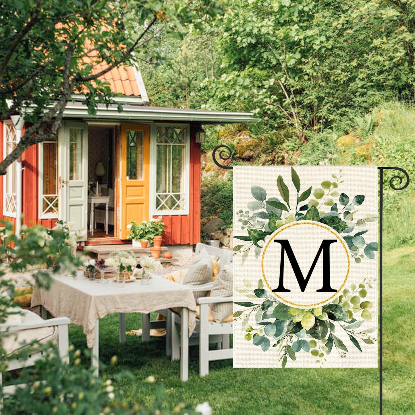 Bandera floral jardín doble cara letra M 12x18pulg