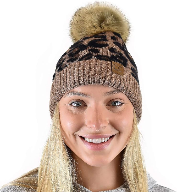 Bufanda de peluche con pompones estampado animal