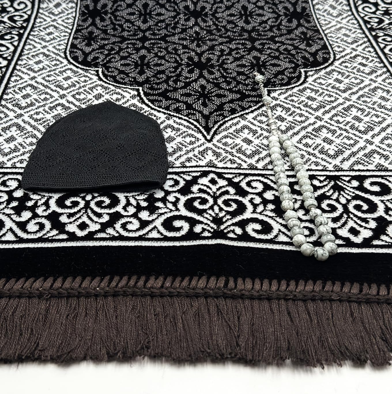 Alfombrilla oración terciopelo kufi negro 33 cuentas