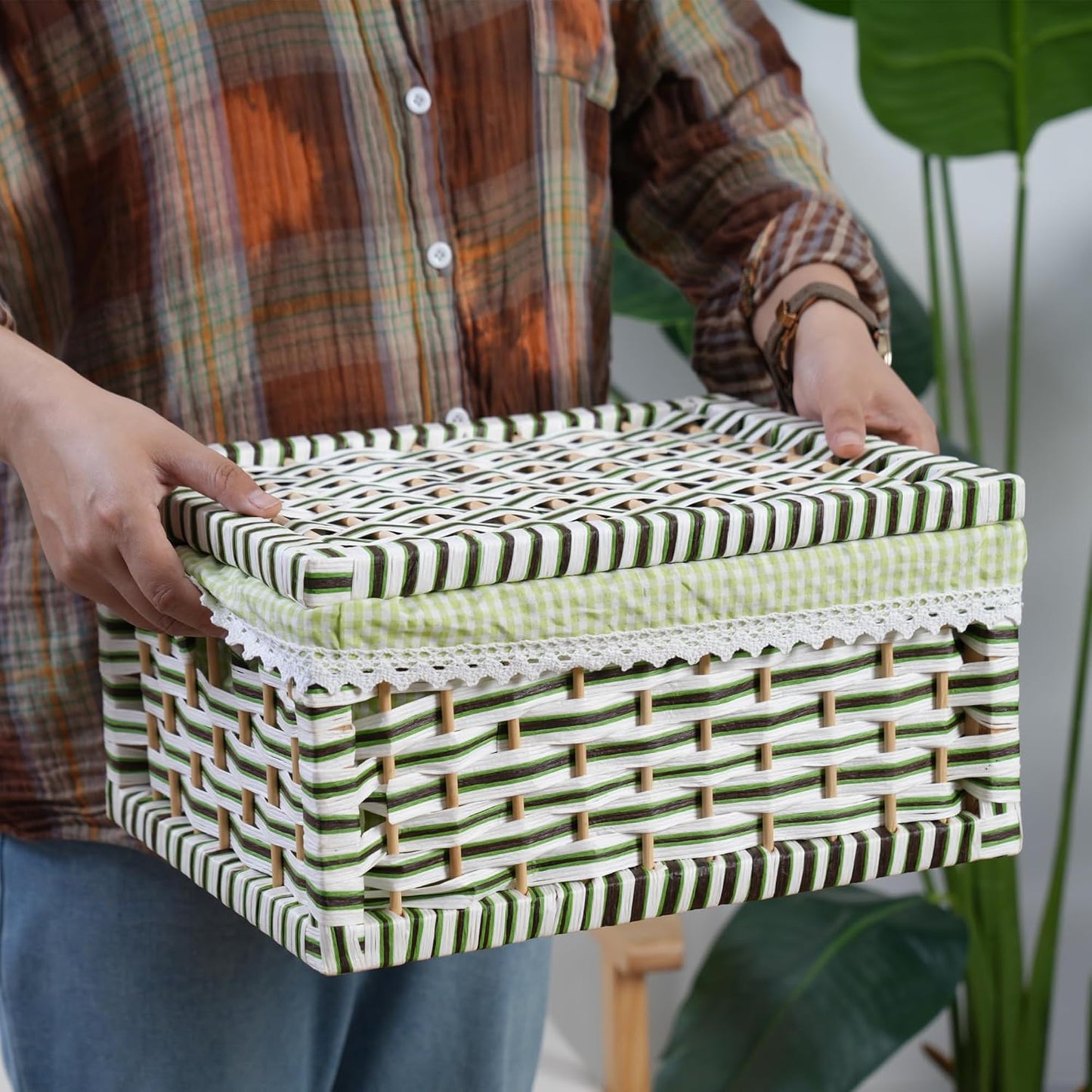 Cesta tejida a mano rústica verde con tapa forro lavable
