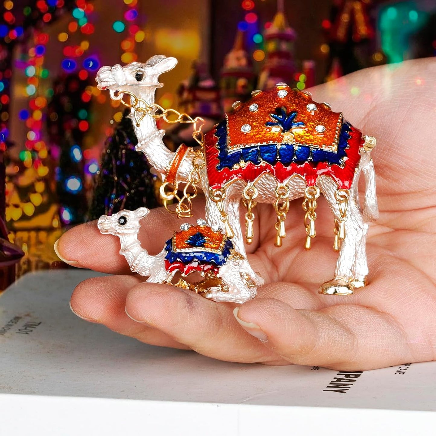 Caja decorativa con bisagras almacenamiento anillos