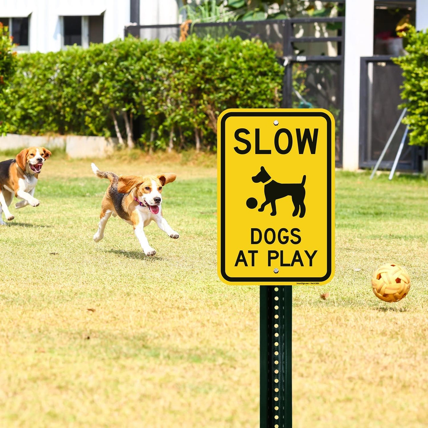 Letrero aluminio Slow Dogs At Play 12x18pulg