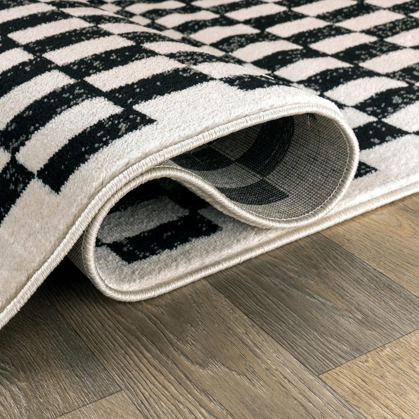 Alfombra cuadros blanco y negro sala dormitorio