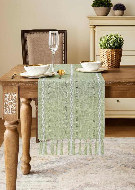 Camino mesa bohemio a rayas verde salvia 13x90pulg