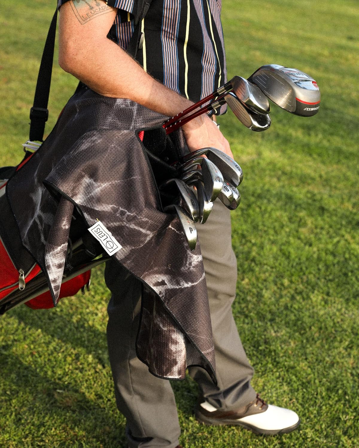 Toalla golf reciclada secado rápido ranura colgar negra