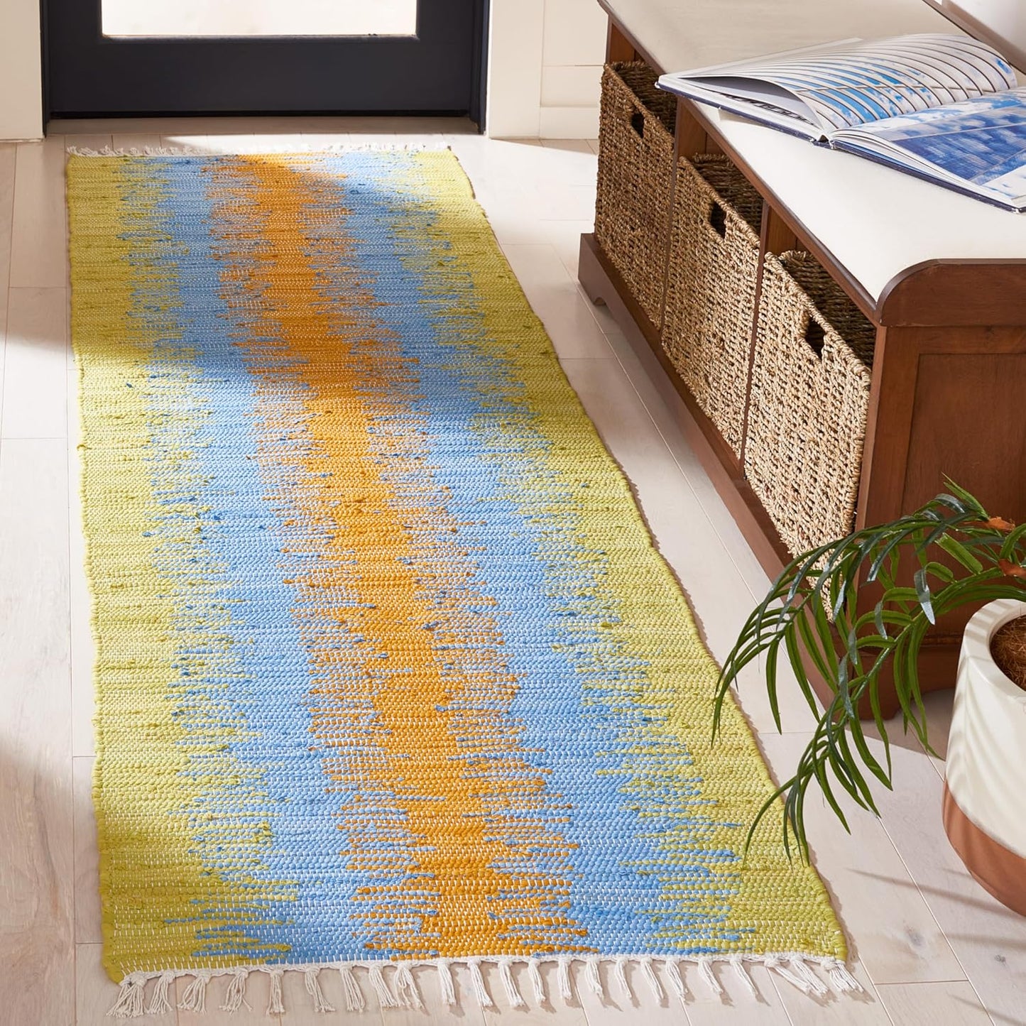 Alfombra pasillo 2'3"x7' verde y dorado hecha a mano