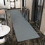 Alfombra antiderrap gris 3'11"x50' uso interior y exterior