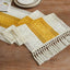 Mesa macramé bicolor 14x60pulg mostaza/marfil decoración