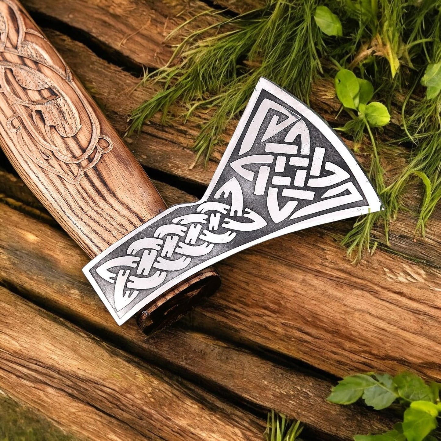 Hacha Vikingo Forjada Acero Carbono Eje Madera Rosa