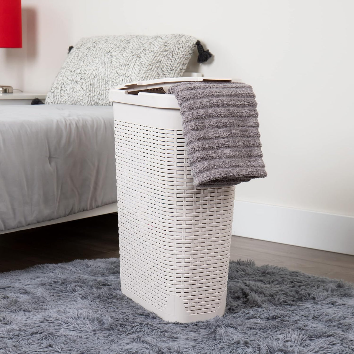Cesta ropa 40L mimbre plástico marfil con tapa