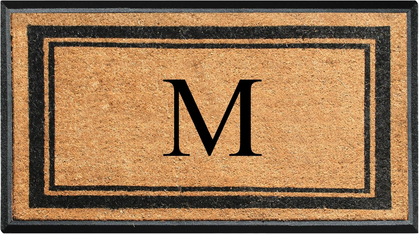 Felpudo con monograma fibra coco goma resistente 30x48"