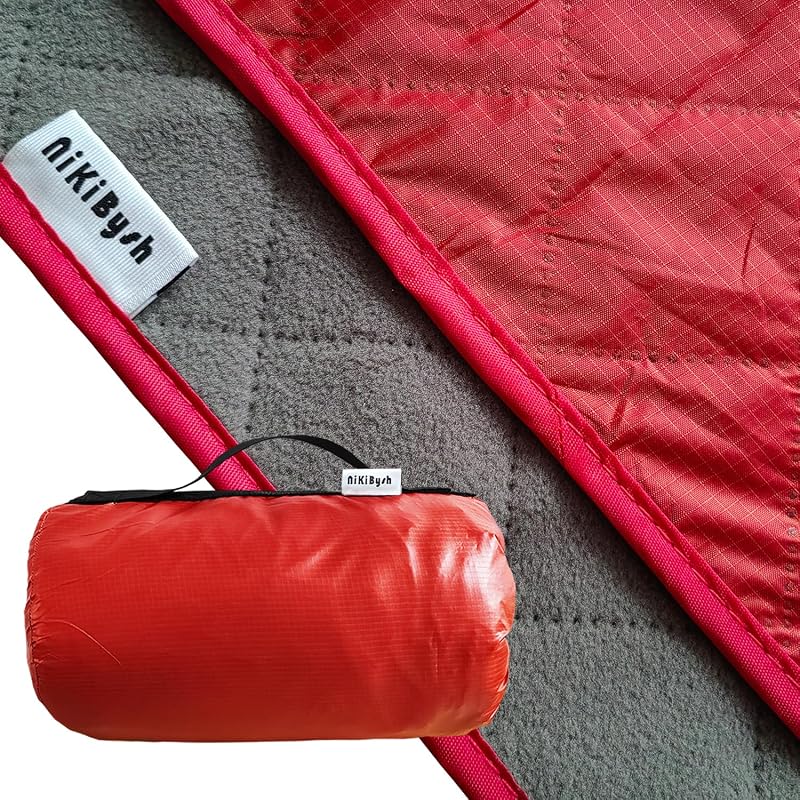 Manta exterior impermeable acolchada para mascotas y deportes