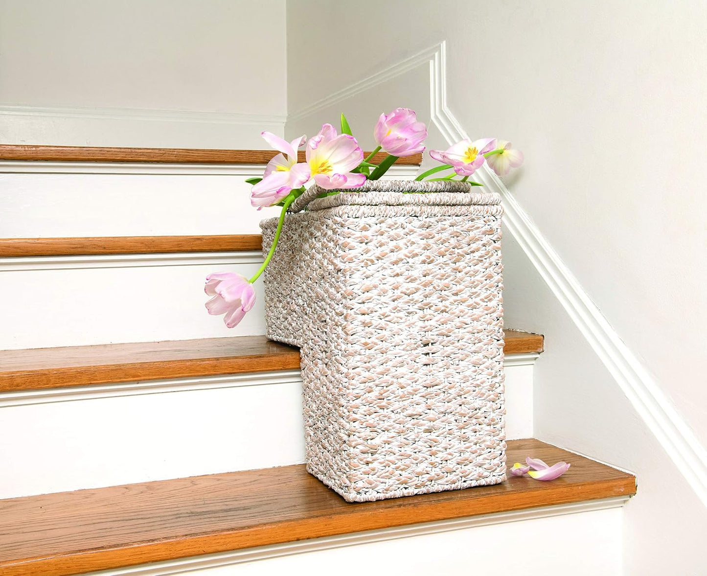 Cesta escalera trenzada Bankuan y ratán color blanco