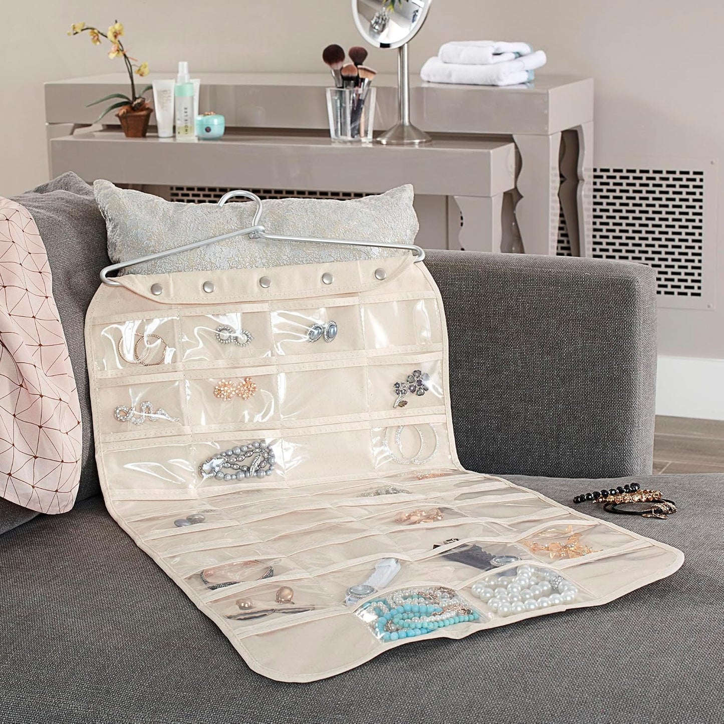 Organiz. colgante 80 bolsillos joyas lienzo blanco 5"