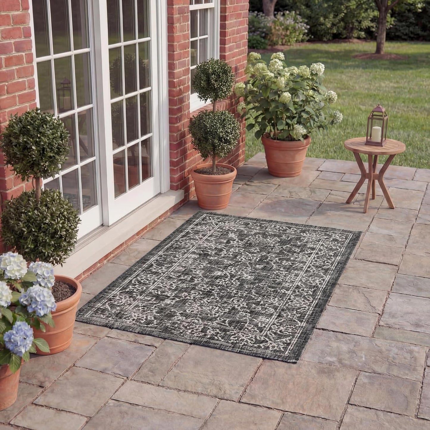Alfombra exterior lavable 2x3'7" negro y marfil patio puerta
