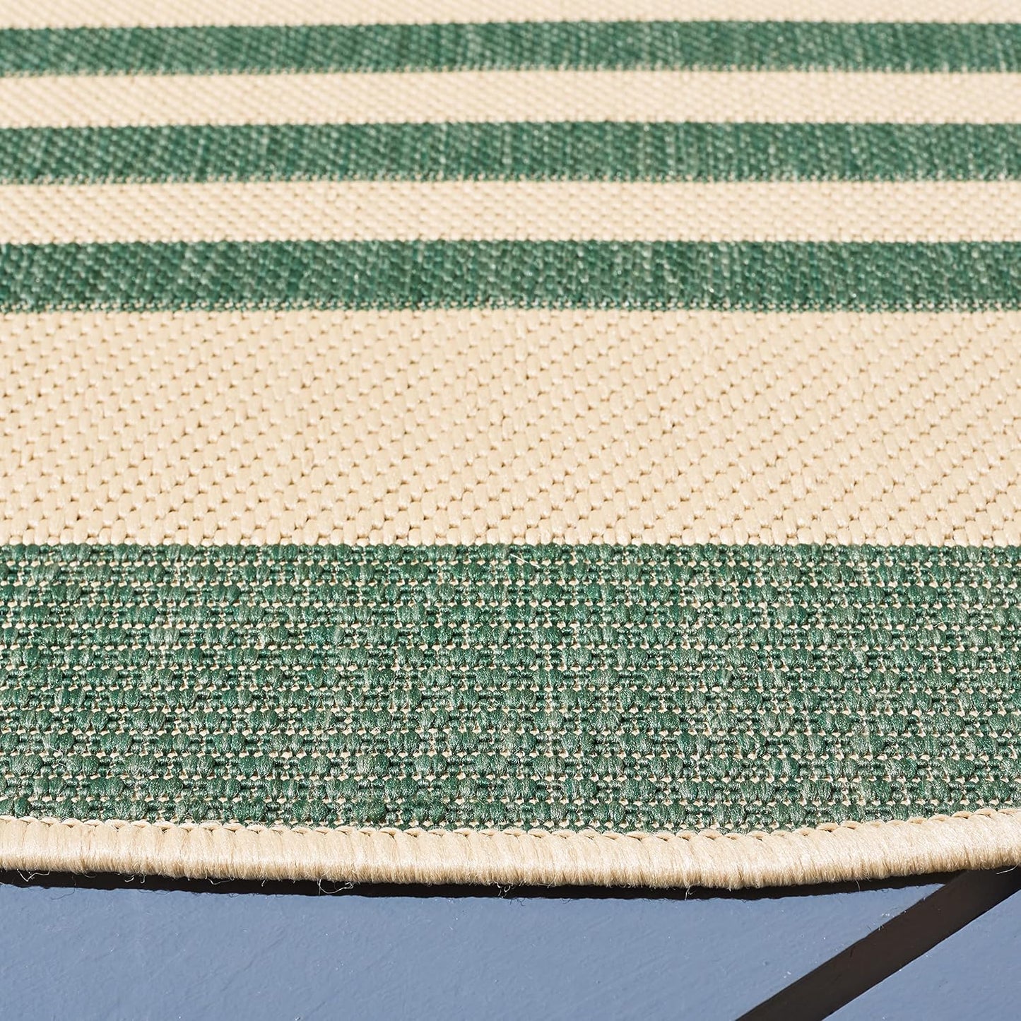 Alfombra lavable Courtyard redonda 4ft beige y verde oscuro