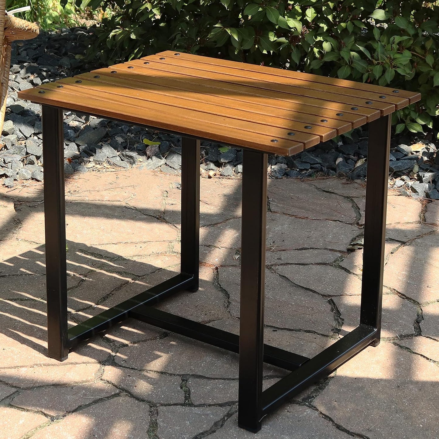 Mesa auxiliar Adirondack madera castaña 20" color marrón