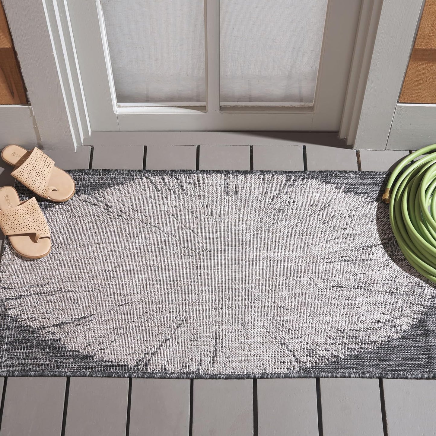 Alfombra decorativa interiores exteriores 2x3pulg beige/negro
