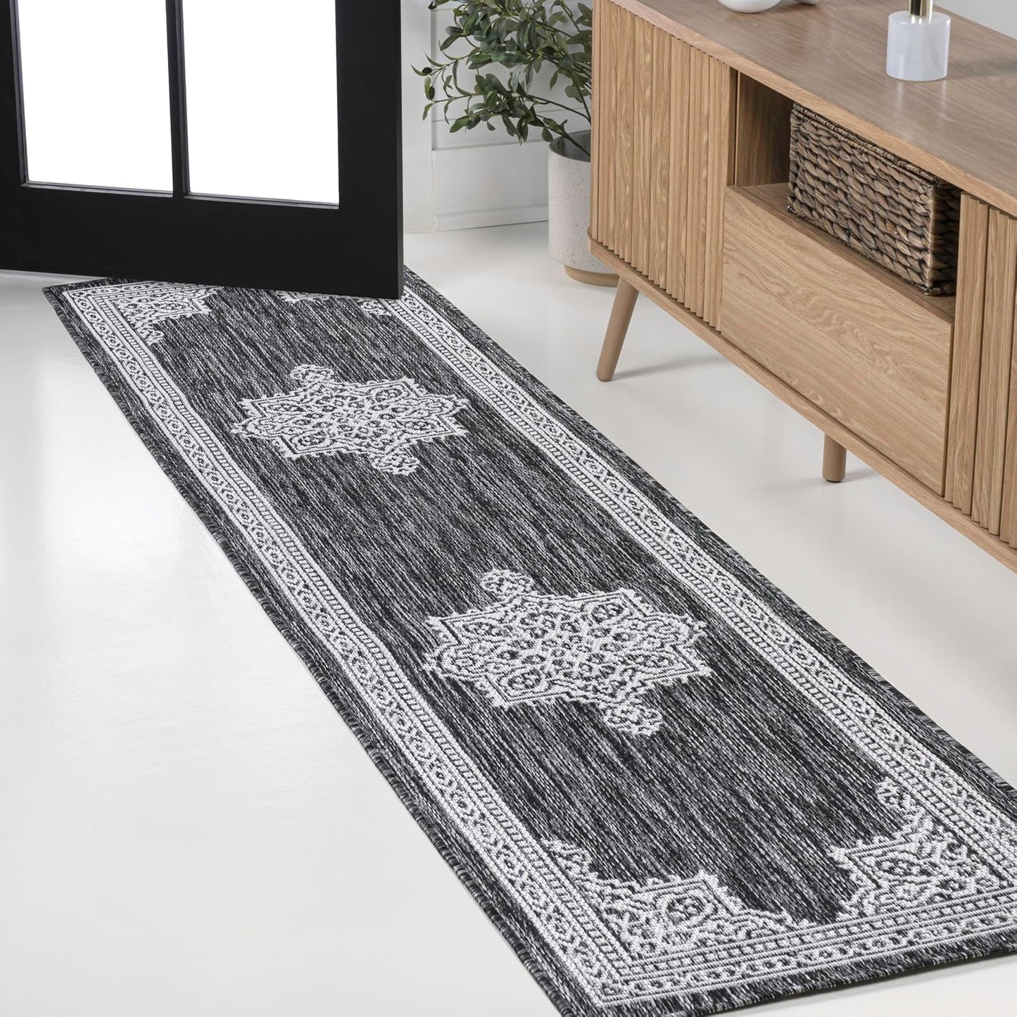 Alfombra pasillo 2x8ft gris oscuro/crema resistente
