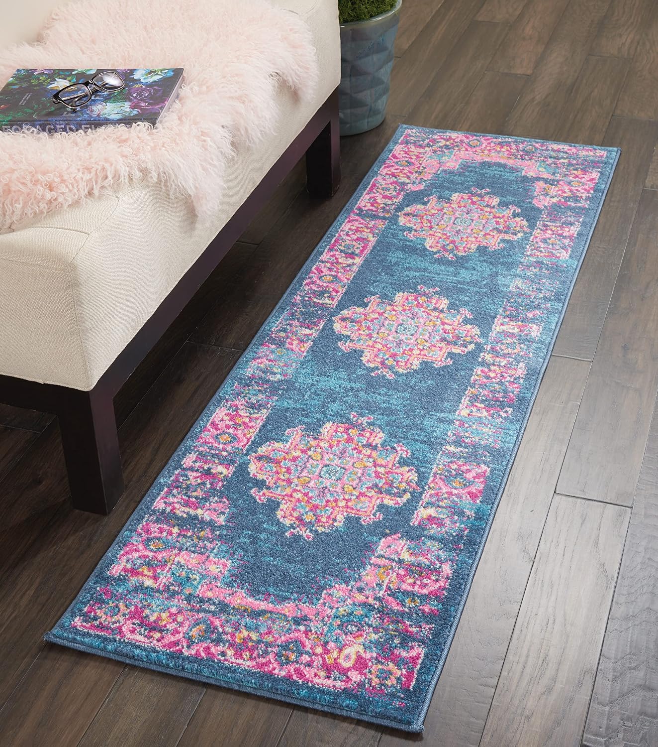 Alfombra estilo bohemio 1'10"x6' azul para dormitorio