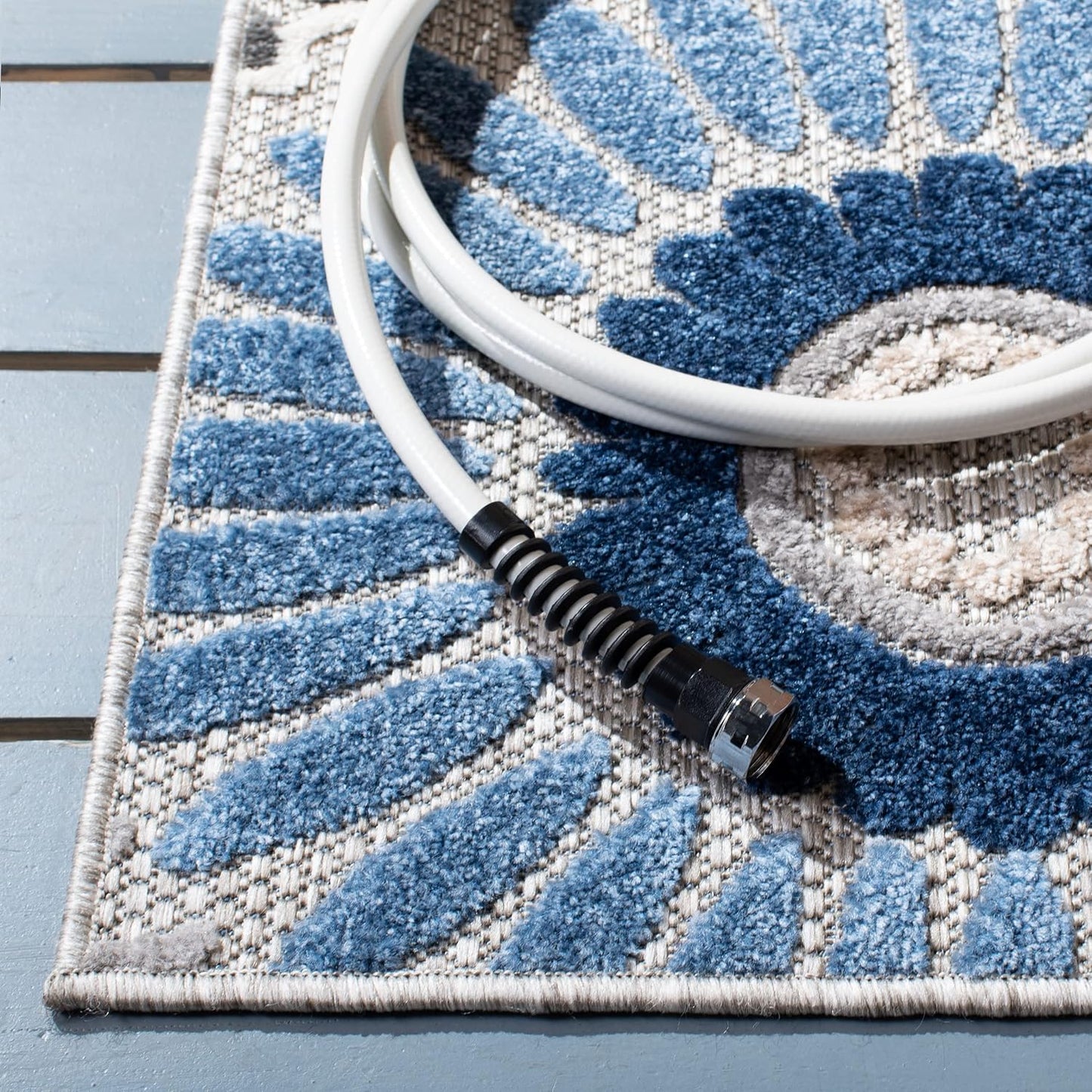 Alfombra exterior lavable 2'2x5' gris azul puerta cocina