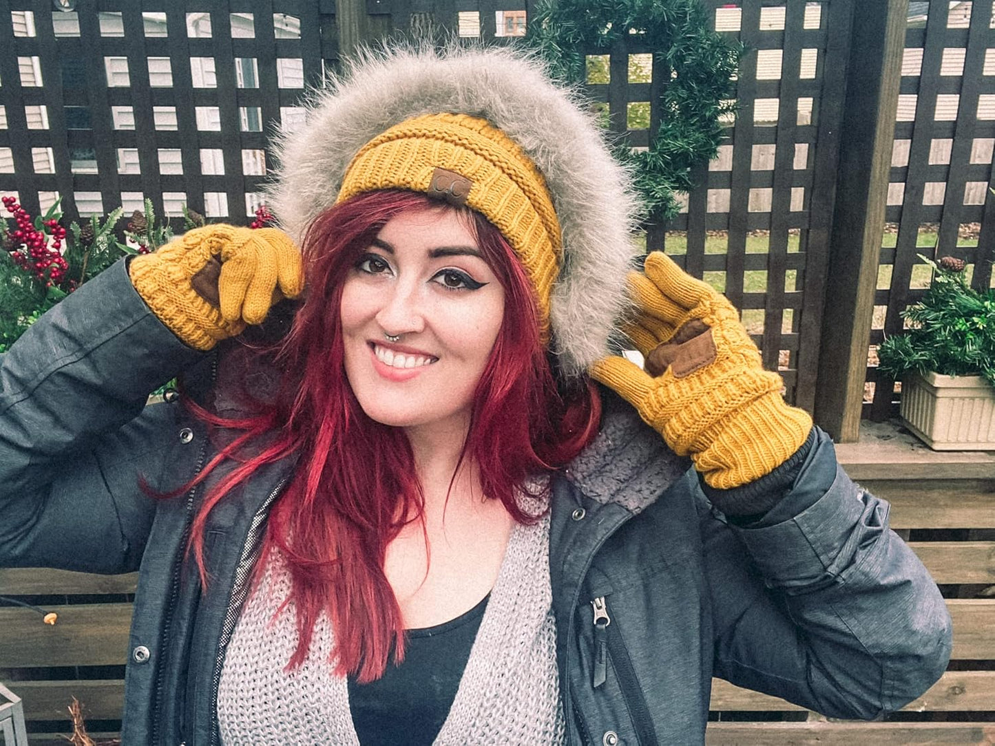 Gorro holgado con guante táctil forrado