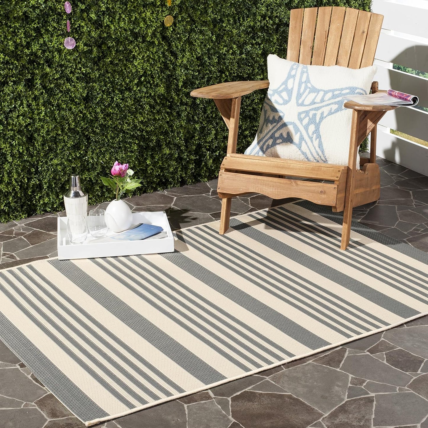 Alfombra Courtyard 5'3x7'7' gris hueso rayas