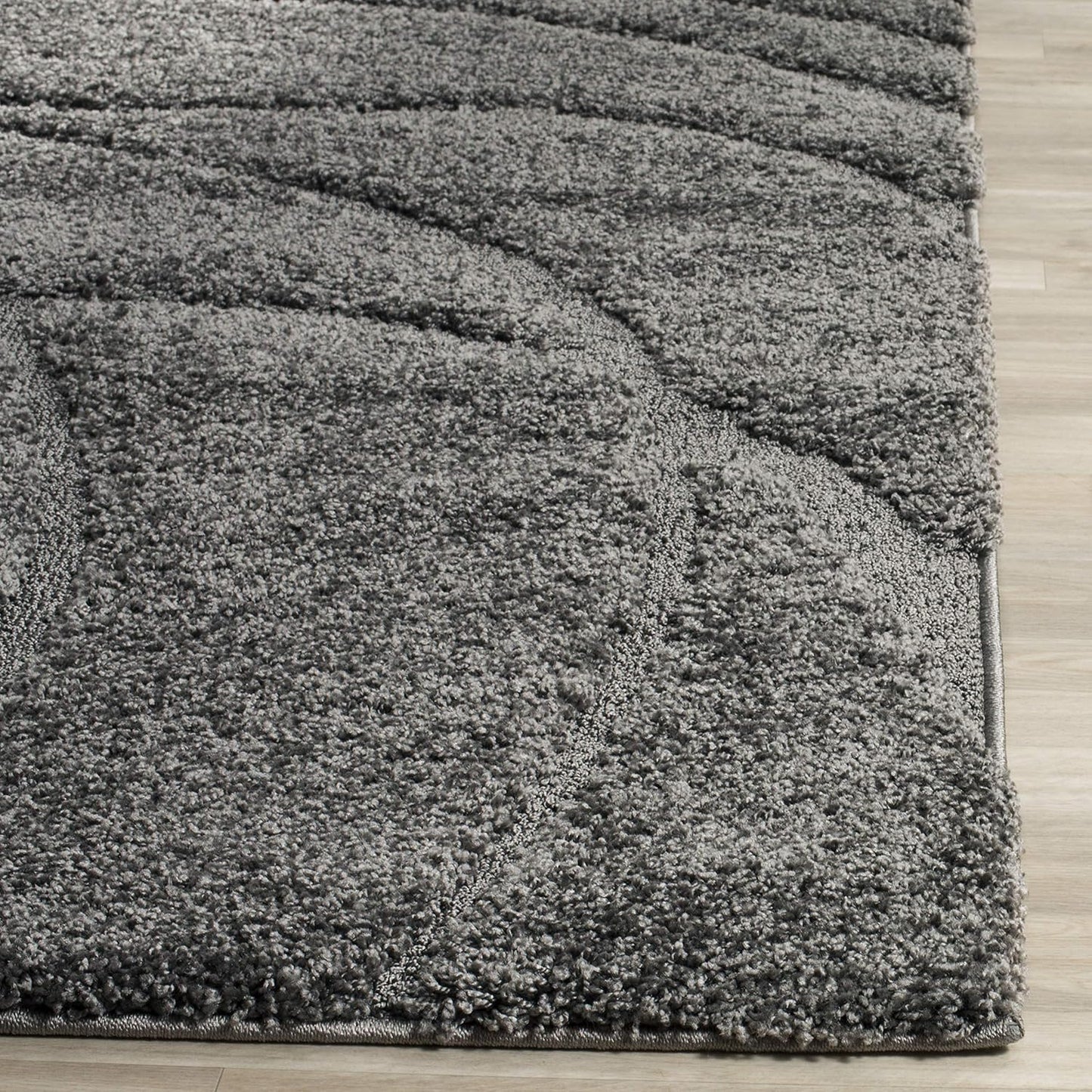 Alfombra pasillo 2'3x4' gris sin desprendimiento 1.2"
