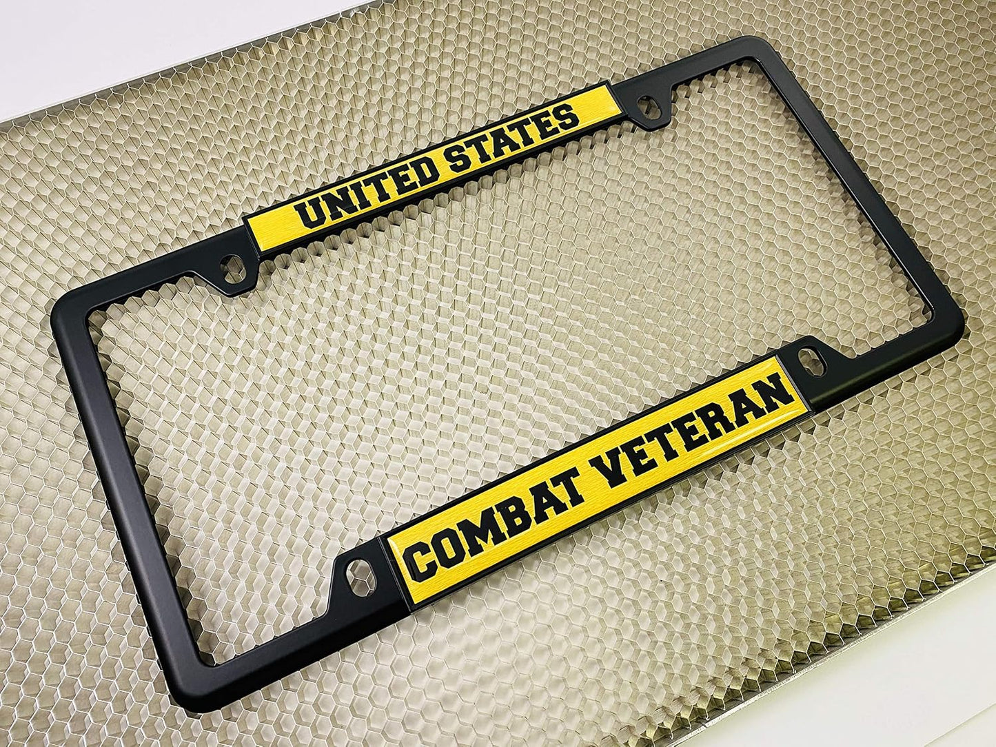 Marco placa automóvil personalizable 4 agujeros metal negro