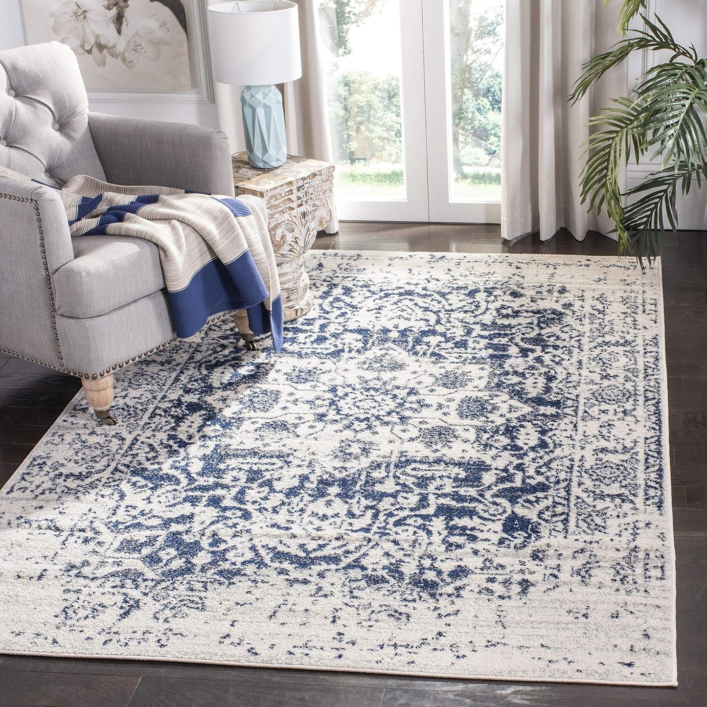 Tapete Madison crema/azul marino 2'3"x4'